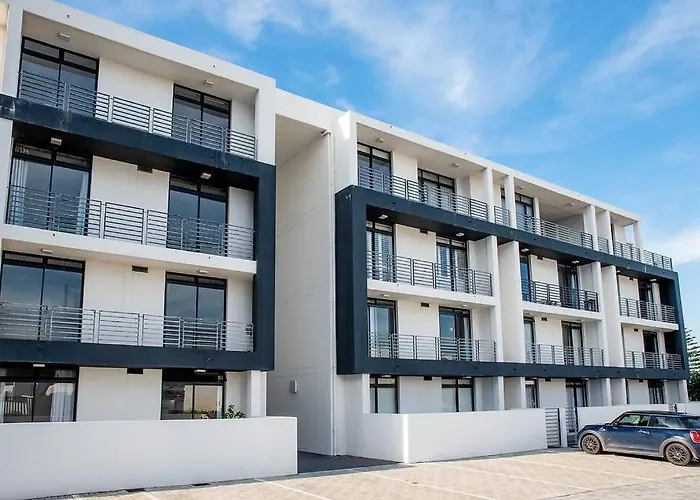 Beachfront 2 Bed W Swimming Pool, Blouberg 54 Beach Break