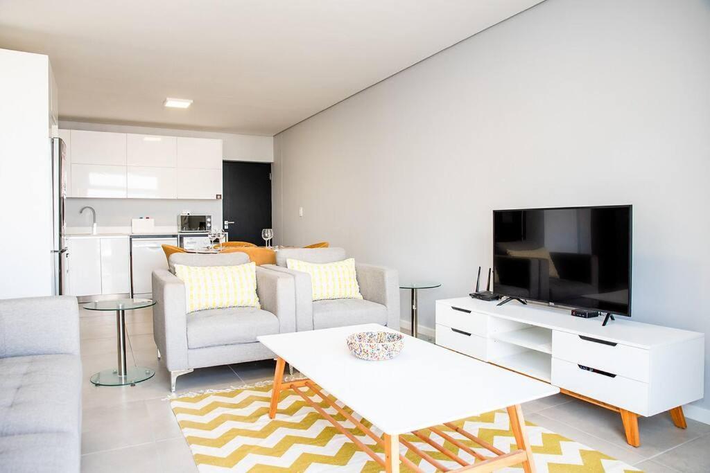 Apartamento Beachfront 2 Bed W Swimming Pool, Blouberg 54 Break